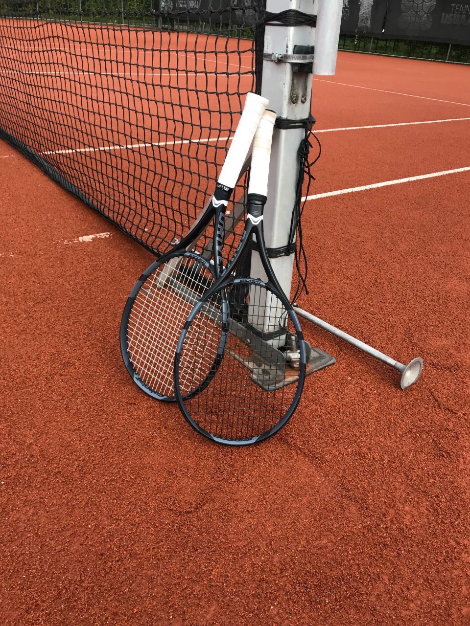 Racket bespannen op professionele machine